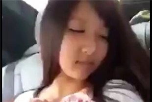 少女掀衣让咸猪手入侵