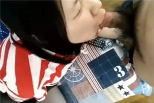 我的高三小女友非常的淫荡
