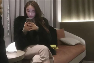 午夜寻花大神TP用APP网约高冷绿茶婊长的一副炮脸忍不住包夜慢慢玩她