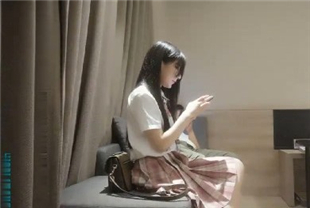 小宝寻花TP约大学妹JK装清纯萌妹子苗条身材口交舔弄上位骑坐翘起屁股床边后入勐操