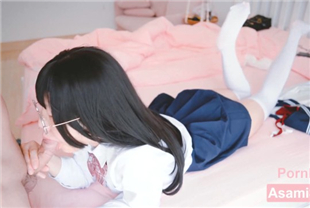 萌妹ASAMISUSU苏苏-白丝美腿JK制服 无套啪啪