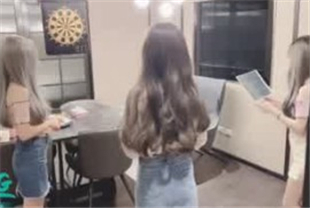 swag百大网美美女参加淫乱多人混战不换套抽插口爆hannababe
