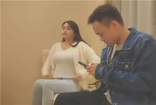 大神TP约了一个肉肉身材肥逼妹子下面一线天非常耐操舒服紧致
