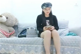 大宝寻花TP约了一个非常害羞但是非常有感觉的小妹妹