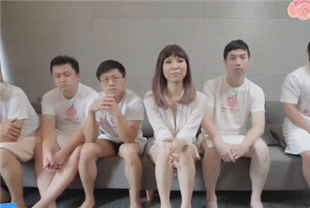 国产AV剧情-父亲节特别新作-爸爸们的愿望父女之间肉体交流与探讨蜜桃女神雷梦娜