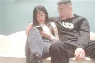 探花阿城TP新人约操苗条小姐姐小妹妹刚刚满18非常嫩水又多