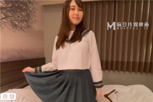 国产AV剧情-兔子先生之爸气十足EP4下手铐调教制服游戏-绫波丽