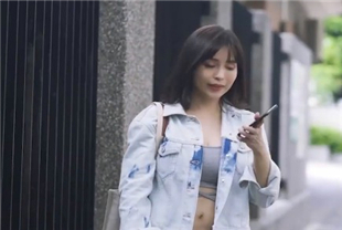 国产AV剧情-欲女姑姑渴望鲜肉-钟宛冰-苏语棠