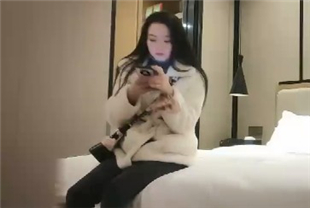 探花大神TP长相非常甜美的邻家妹子脱光衣服显露出顶级身材