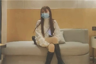 探花大神TP如假包换正宗白皙美腿美少女脸蛋儿长得像个洋娃娃