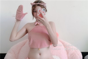 推特女神苏妄言-粉红猫娘小逼逼真粉