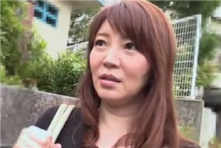 街头搭讪超短裙人妻-沢木里香heyzo1507