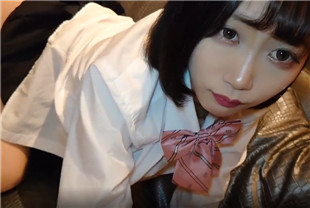 学生妹想要更多刺激-FC2-PPV-1402457