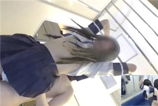 精选-JK制服痴女电车里被迫做爱2-FC2-PPV-1376717