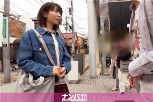 原宿购物的天真杂货店小女孩可获得奖励-GANA-2060