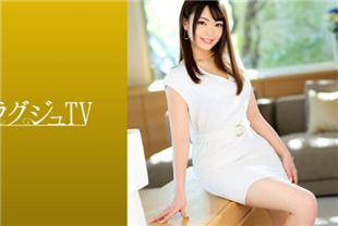换上迷人的内衣在您美丽的身体上涂油-美帆luxu-1214