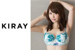 沙发上与美丽的乳房妹妹-KIRAY-092