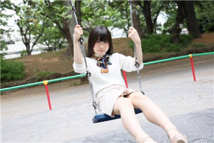 用高兴的可爱面孔剃光女儿的-GAREA-716