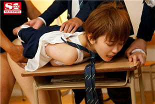 中字-女扮男装暴露后被同班混混轮奸的可爱女生妹1-架乃由罗ssni966