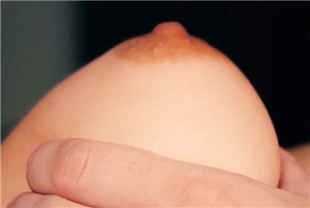 绝世粉色美乳被舔得湿淋淋