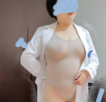 肥女医生52岁的<span style='color: #ff5b82'>舅</span><span style='color: #ff5b82'>妈</span>像小母猪被我插得高潮乱叫