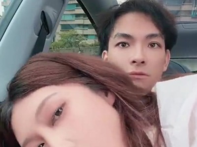 淫荡学生妹在移动的车上被干到高潮好几次-斑斑