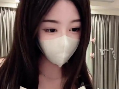 没有男人的肉棒可用只能自己慰慰满足自己喔-洁妮
