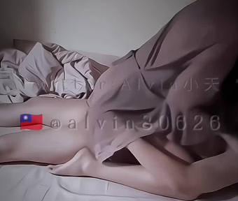 贫乳美腿小只马-小天