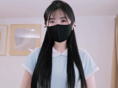 香蕉秀xjx755控制不了性欲的家政妇用她的小嘴帮我清洁鸡巴