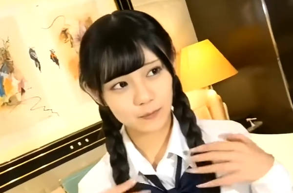 FC2PPV-4565419第三次拍摄麻花辫双马尾黑长直制服美少女已满十八岁贫乳白虎内射实录