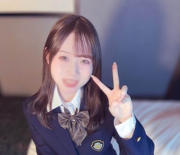 FC2PPV-4845383传说中的AF巨匠完全复活请欣赏18岁少女遥酱在人生初次内射中被超过20厘米的巨根征服身心不知所措的模样以及肛交性爱18岁少女