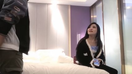 小宝探花 加钟约了极品高颜值黑色外套性感妹子啪啪，口交舔弄摸逼 后入抽插 上位骑坐大力勐操！
