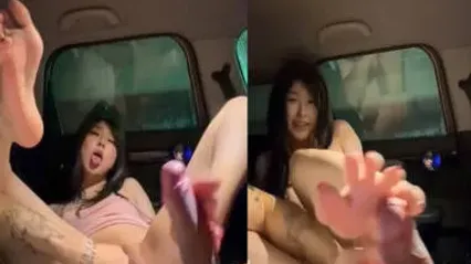 推特女神福利姬 pupu噗噗 宜家停车场车内争吵瞬间和好变车震现场 按压头深喉口交 裸足足交 大屌抽插勐干蜜穴高潮露出阿黑颜神情