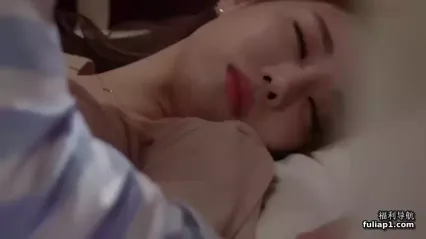 韩国三级片 中文字幕 禁止的爱 善良的小姨子