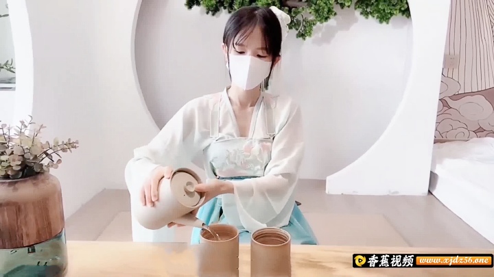 【粉色情人】客观请自重，小女子卖茶卖艺不卖身