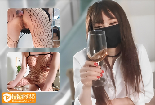 小白领诱惑性爱，高挑身材站立啪啪