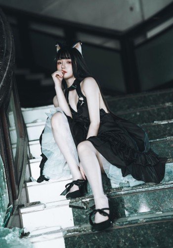<span style='color: #ff5b82'>落</span><span style='color: #ff5b82'>落</span><span style='color: #ff5b82'>Raku</span>—黒猫のソロダンス