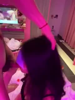 娃娃音小女友蒙眼吃男友兄弟的大鸡巴