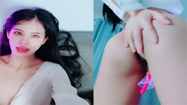 美少女魔鬼身材浓密的阴毛自慰大秀
