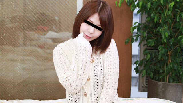 10musume_112124_01_路上で佇んでいる暇そうな可愛い素人娘をナンパゲット！